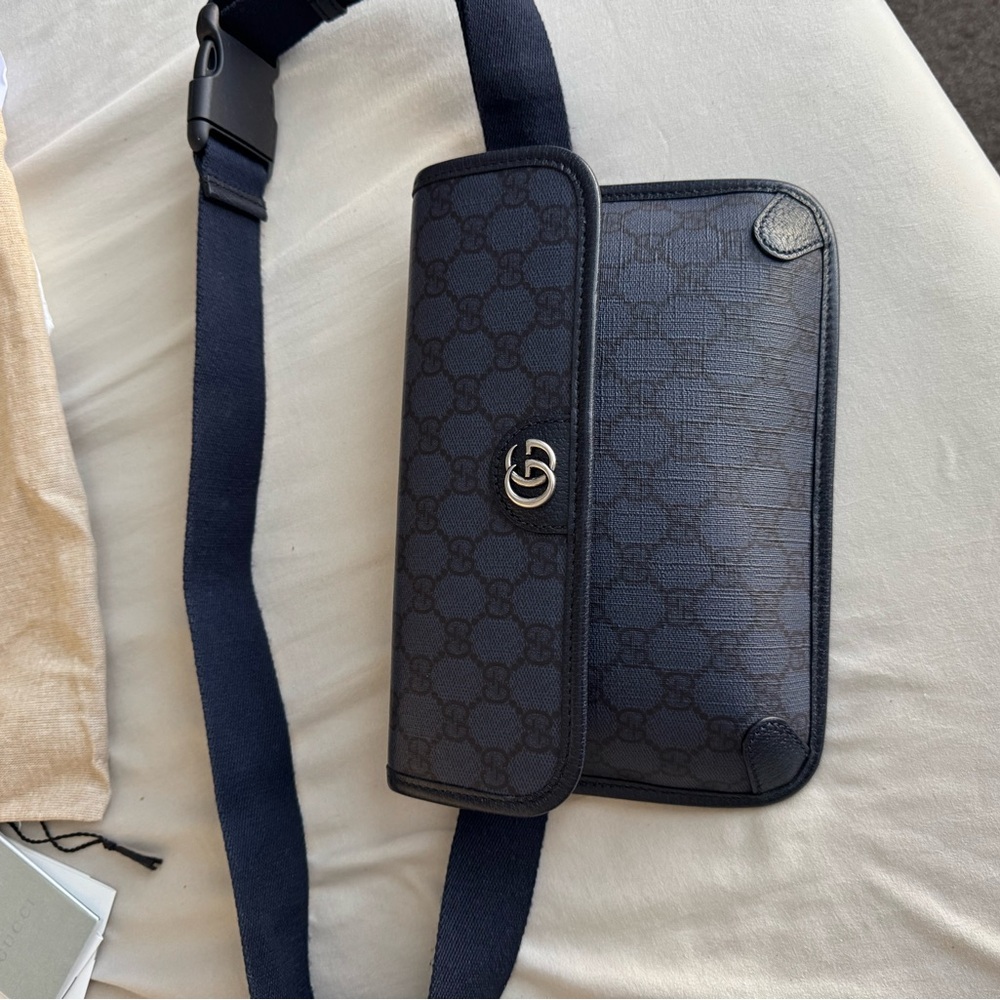 Gucci Black and Navy Men's Belt Bag - Picture 1 of 8
